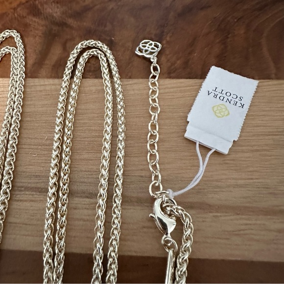 Kendra Scott Aiden Filigree Pendant Necklace Gold Chain & Rose Gold Tone - Picture 2 of 5